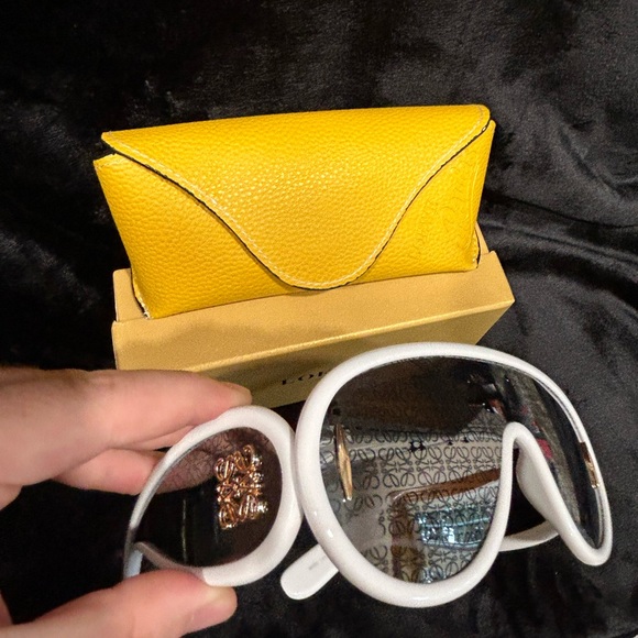 Loewe Wave Mask Sunglasses - Picture 3 of 3